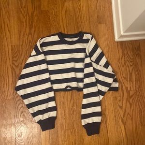 brandy melville sweatshirt